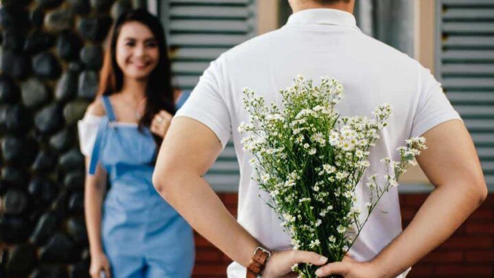 10 unvergessliche Dinge, die Sie beim ersten Date tun können, um Ihren Partner zu beeindrucken