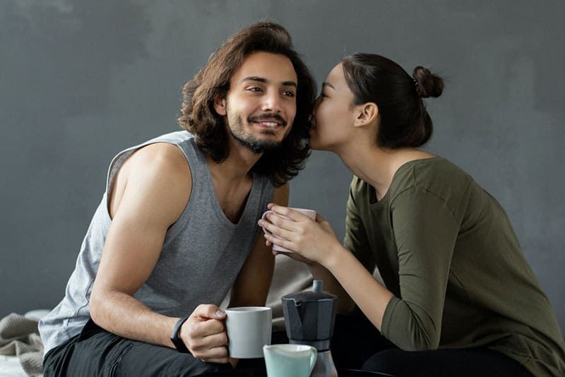 15 süße und lustige Paarspiele, um Ihre Beziehung aufzupeppen